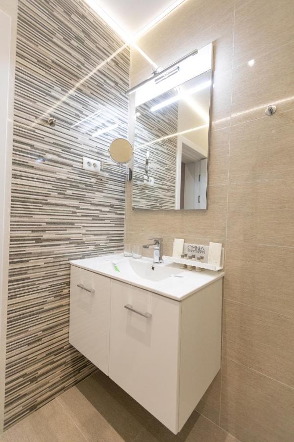 Omnia Apartments Iasi Exterior photo