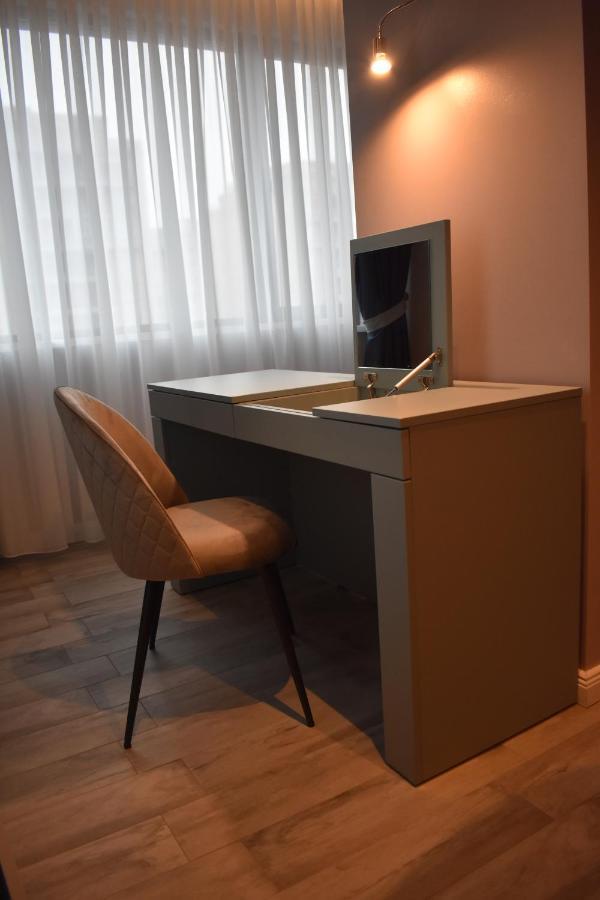 Omnia Apartments Iasi Exterior photo